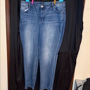 #31–Maurices Classic Blue Ankle Jeans